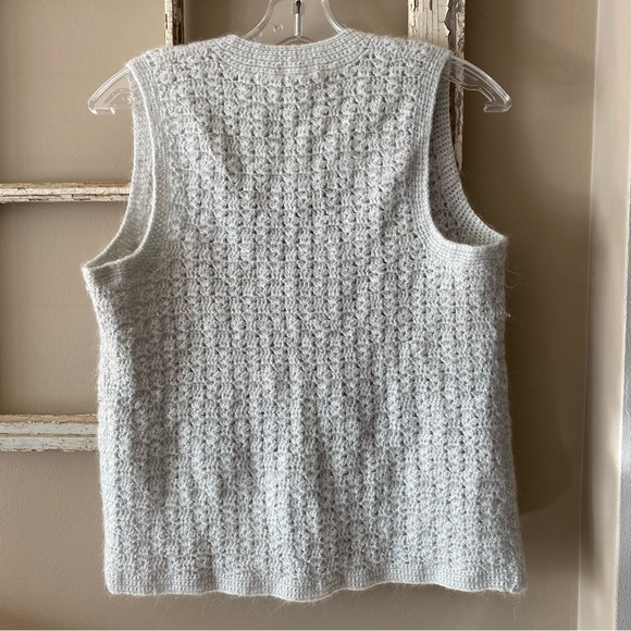 Beautiful handmade crochet vest - Picture 6 of 8